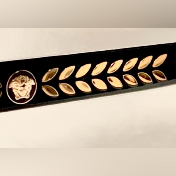 New Versace Glasses & Case Black frame/Gold logo - Picture 5 of 16